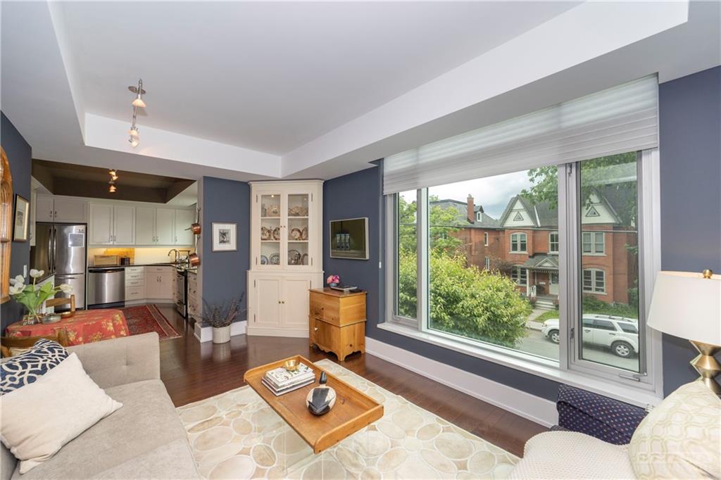 27 FIRST Avenue, #302