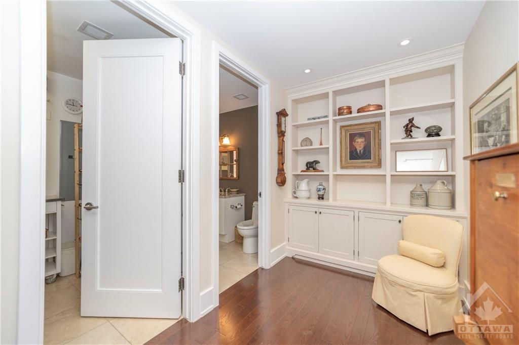 27 FIRST Avenue, #302