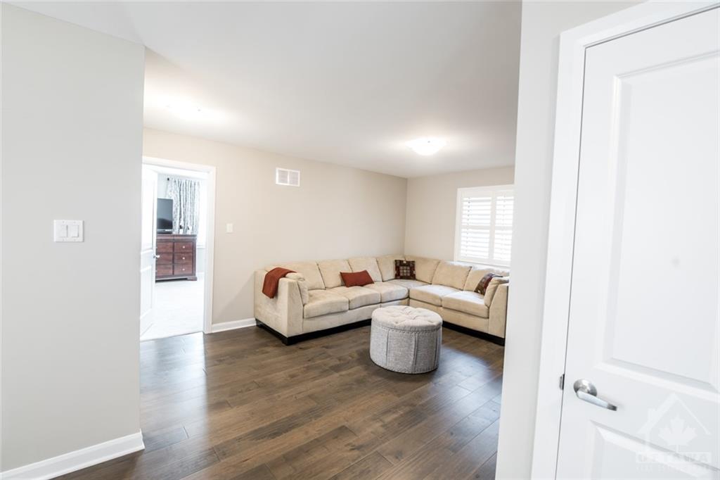 243 ALEX POLOWIN Avenue
