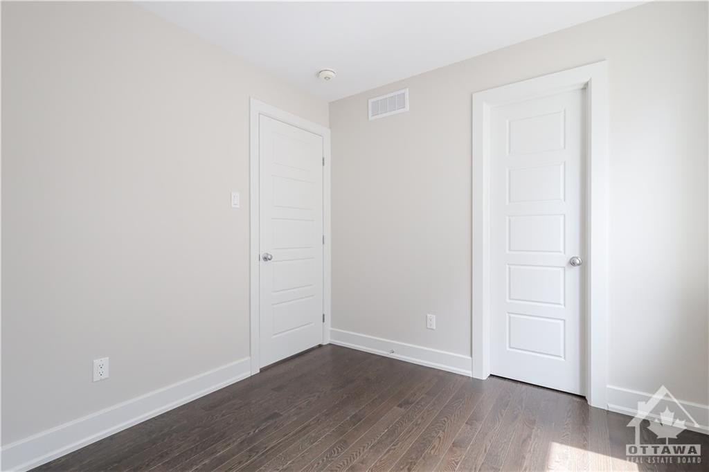 632 MOONFLOWER Crescent
