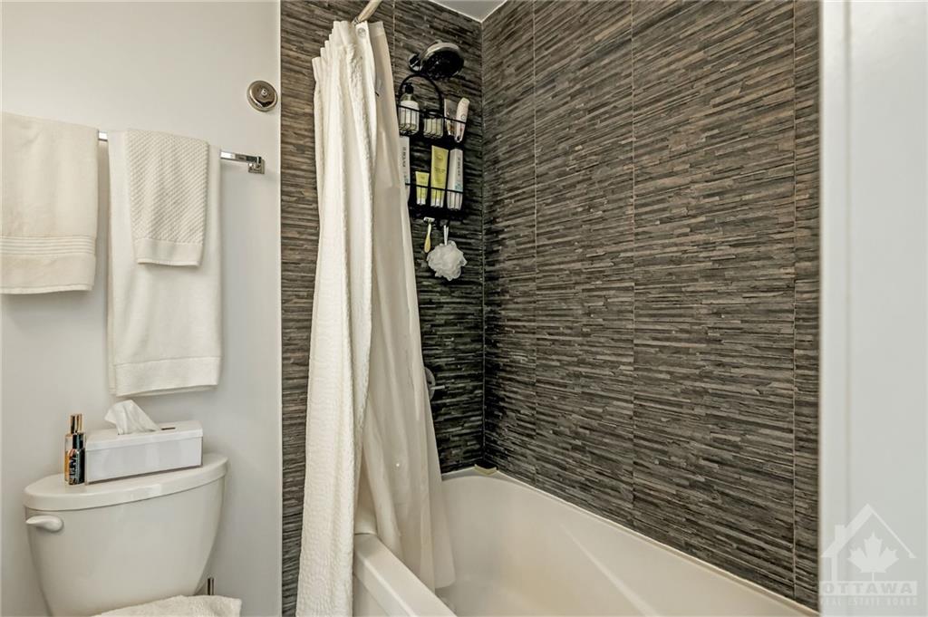 40 NEPEAN Street, #205