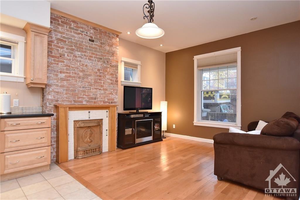 736 COOPER Street, #1