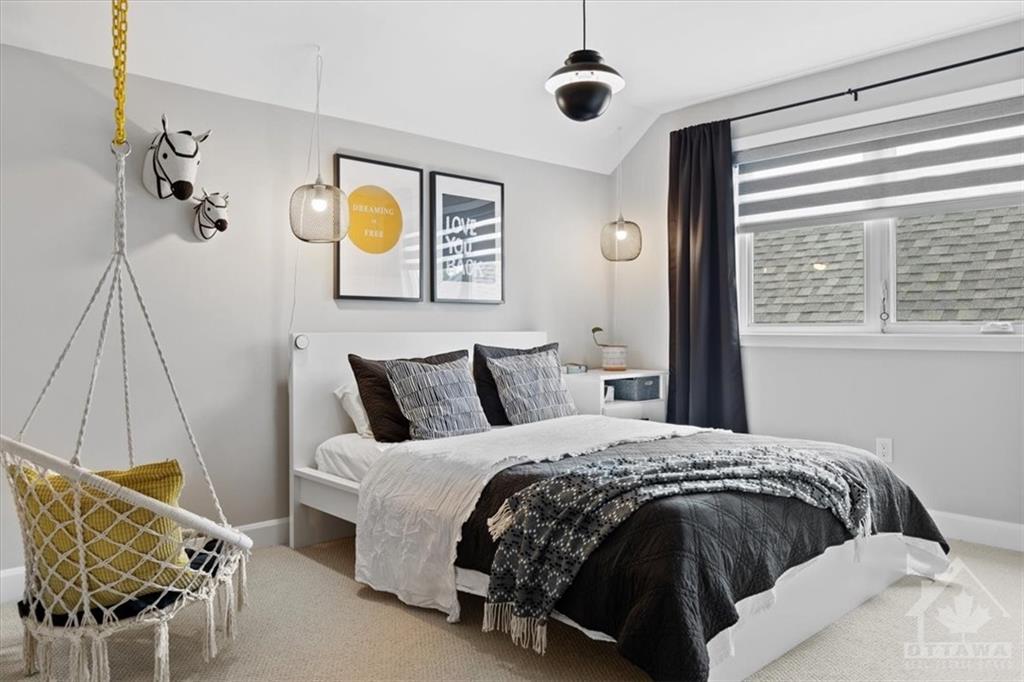 21 HAWKS LANDING Crescent