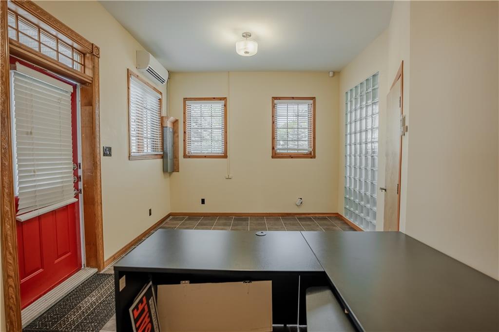 160 MILITARY Road