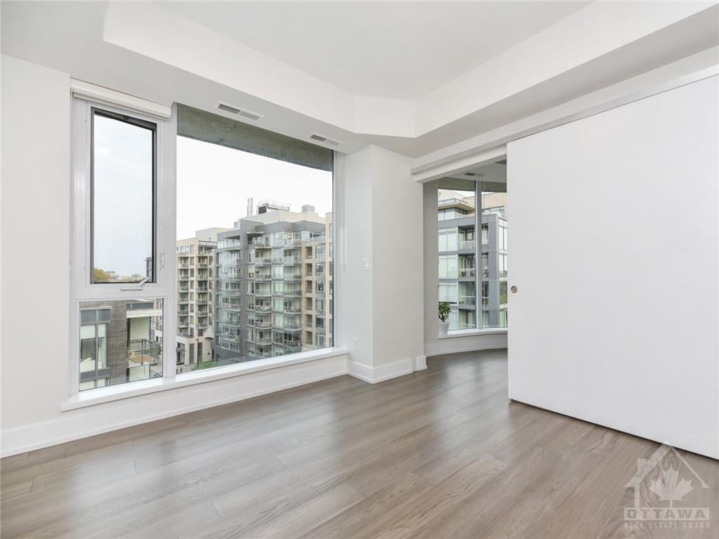 360 PATRICIA Avenue, #818