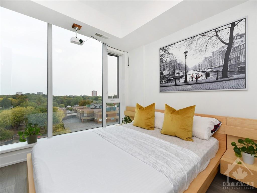 360 PATRICIA Avenue, #818