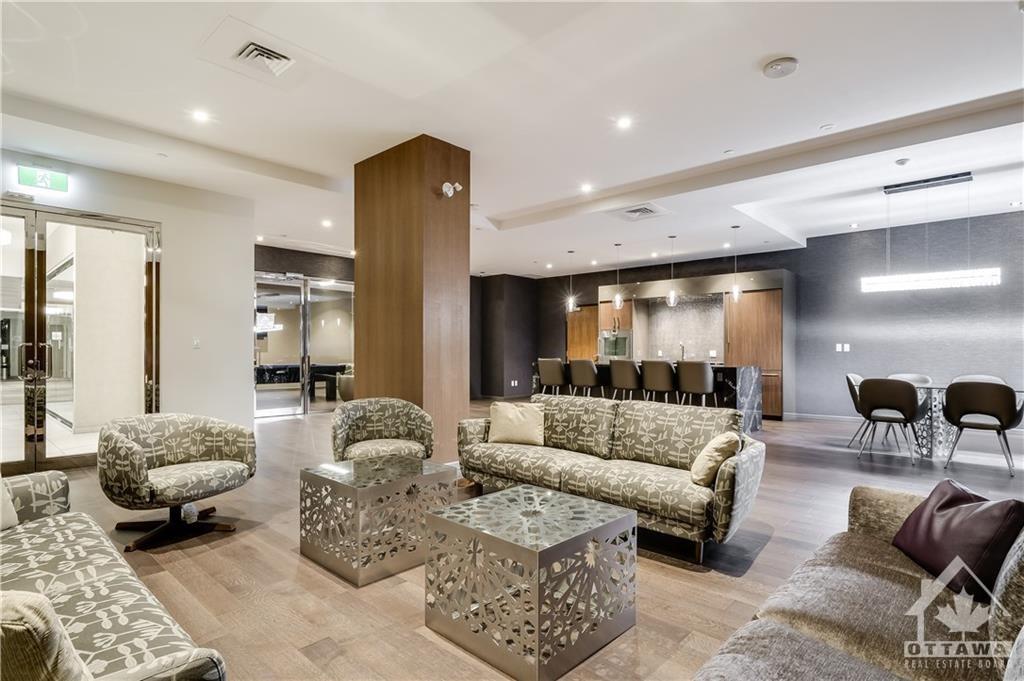 101 QUEEN Street, #1506