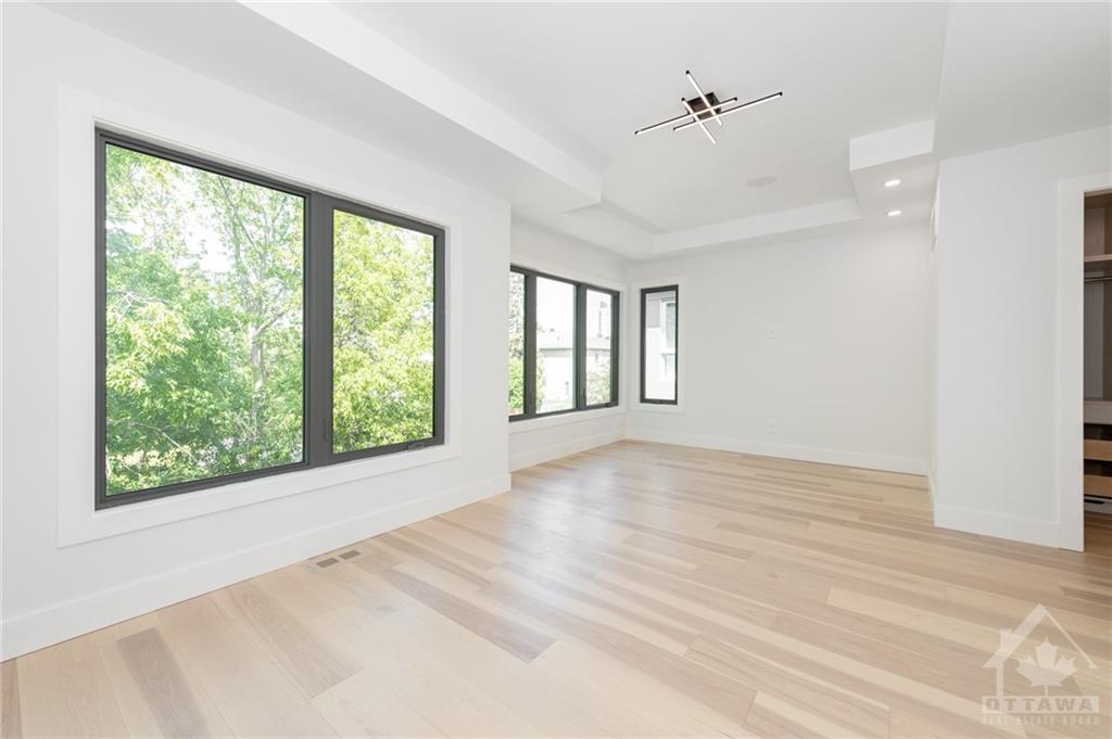 375 MADISON Avenue, #B