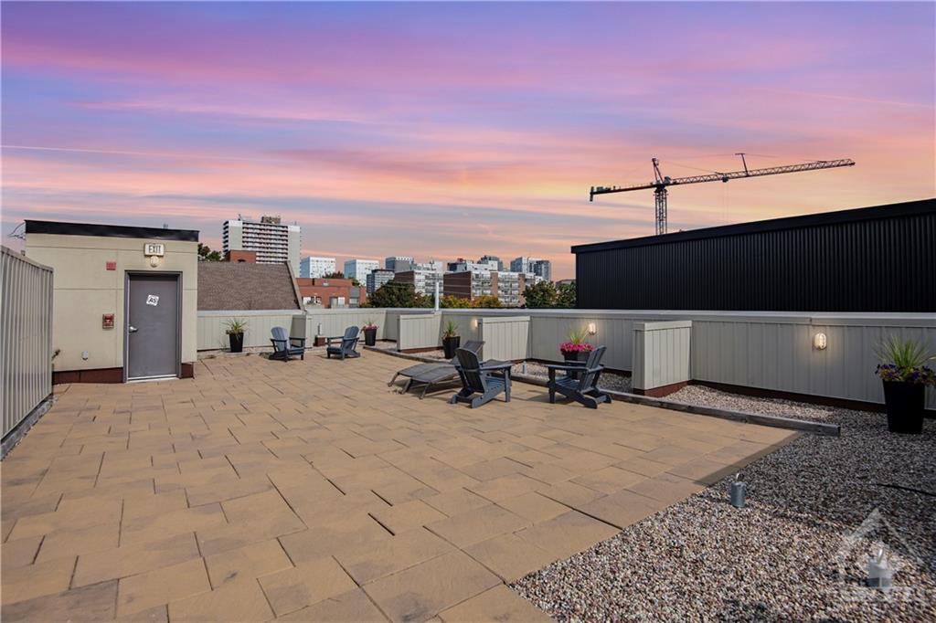 429 KENT Street, #219