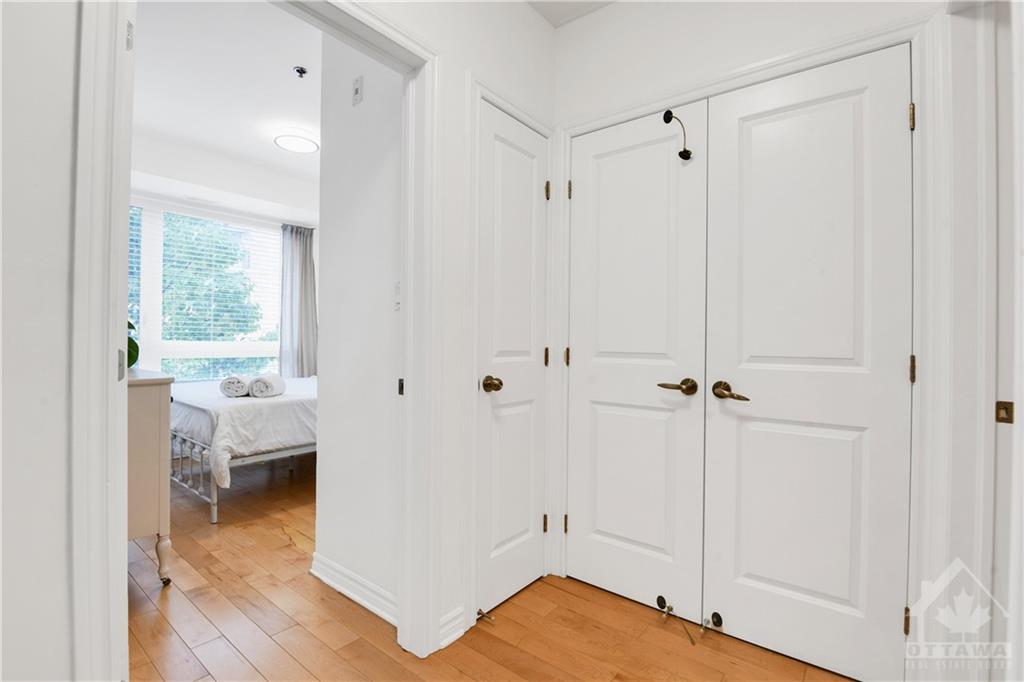 429 KENT Street, #219