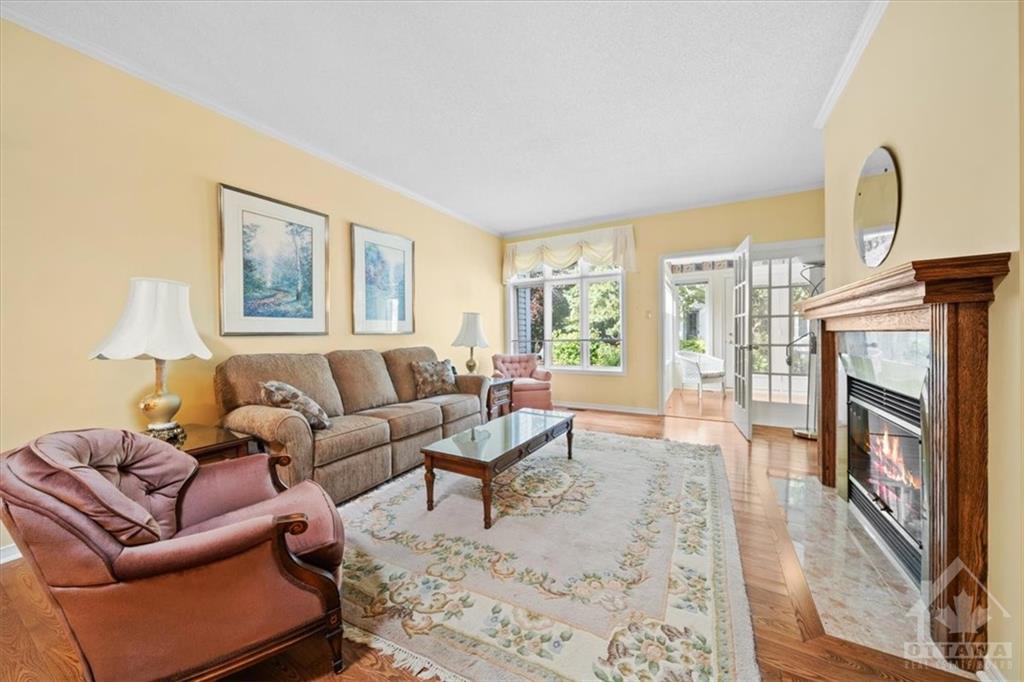 5 RIVER OAKS Court