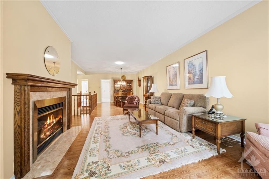 5 RIVER OAKS Court