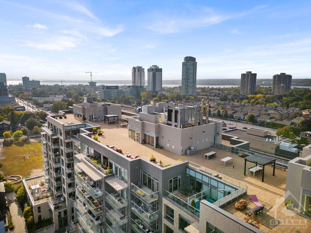 98 RICHMOND Road, #607