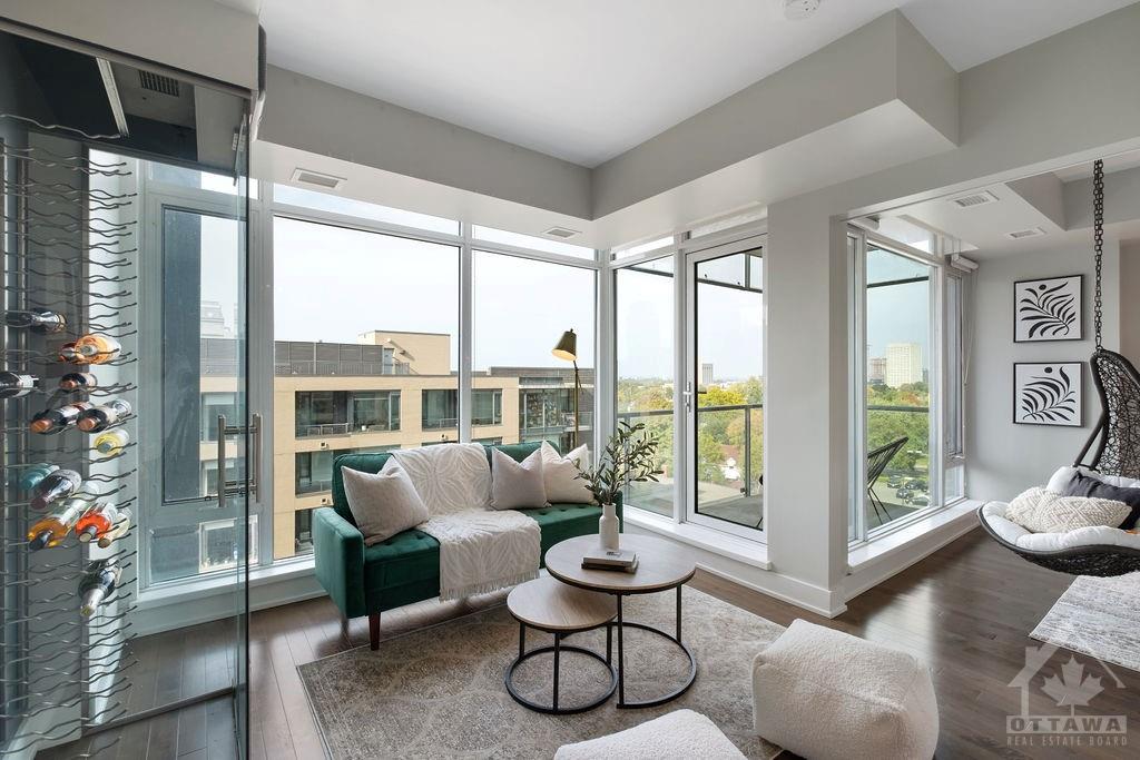 98 RICHMOND Road, #607