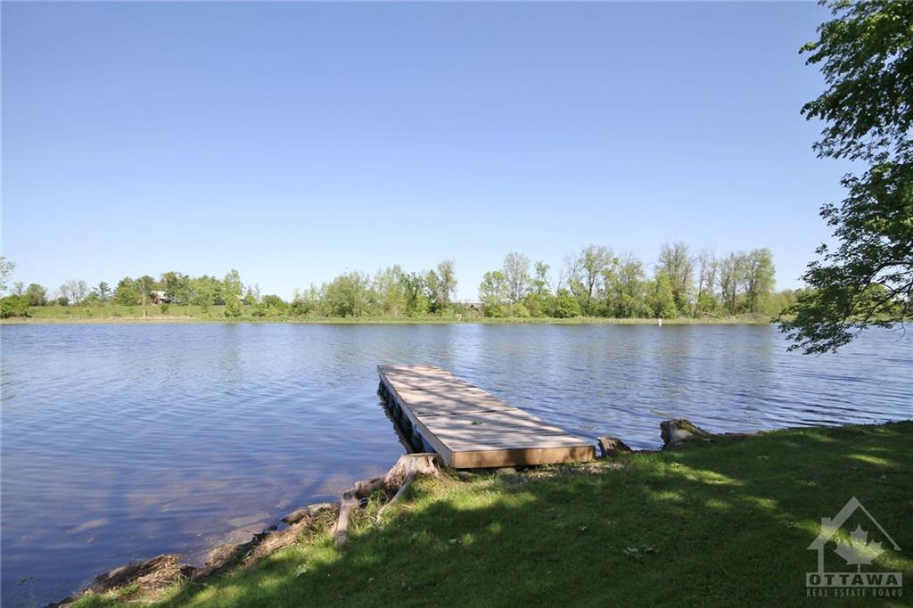 988 RIVER Road