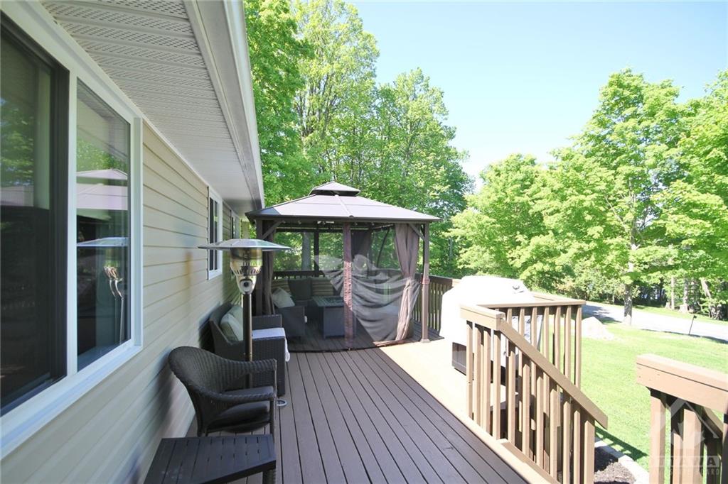 988 RIVER Road