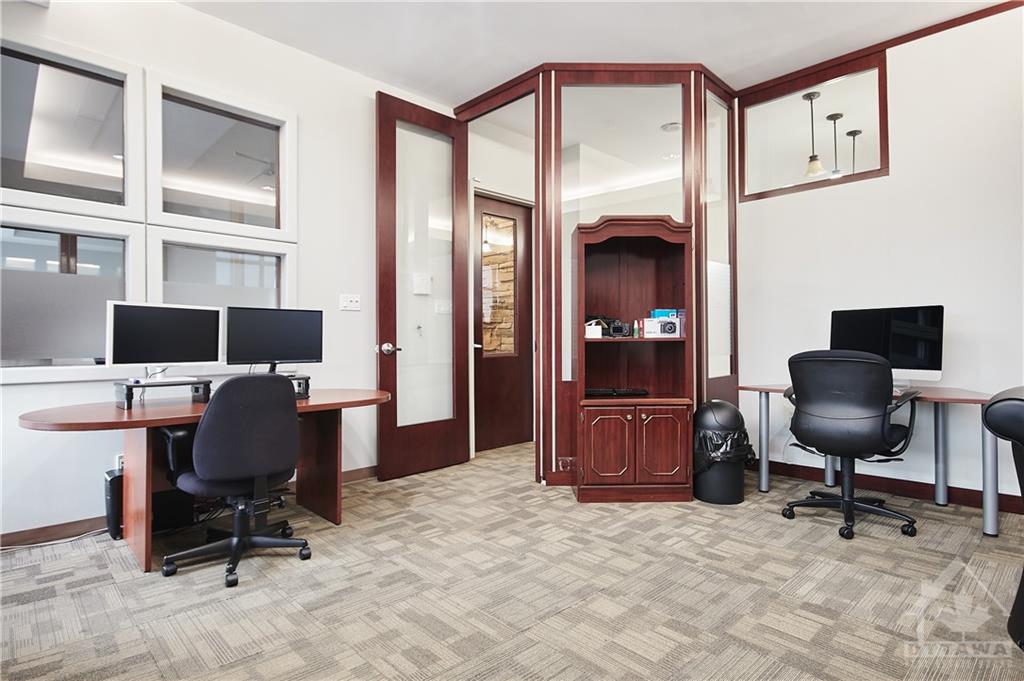 300 TERRY FOX Drive, #1000-L2