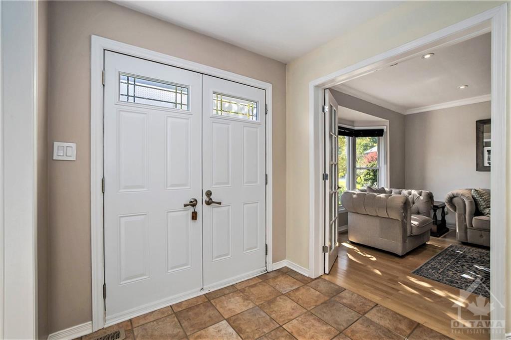 43 PARKLANDS Avenue