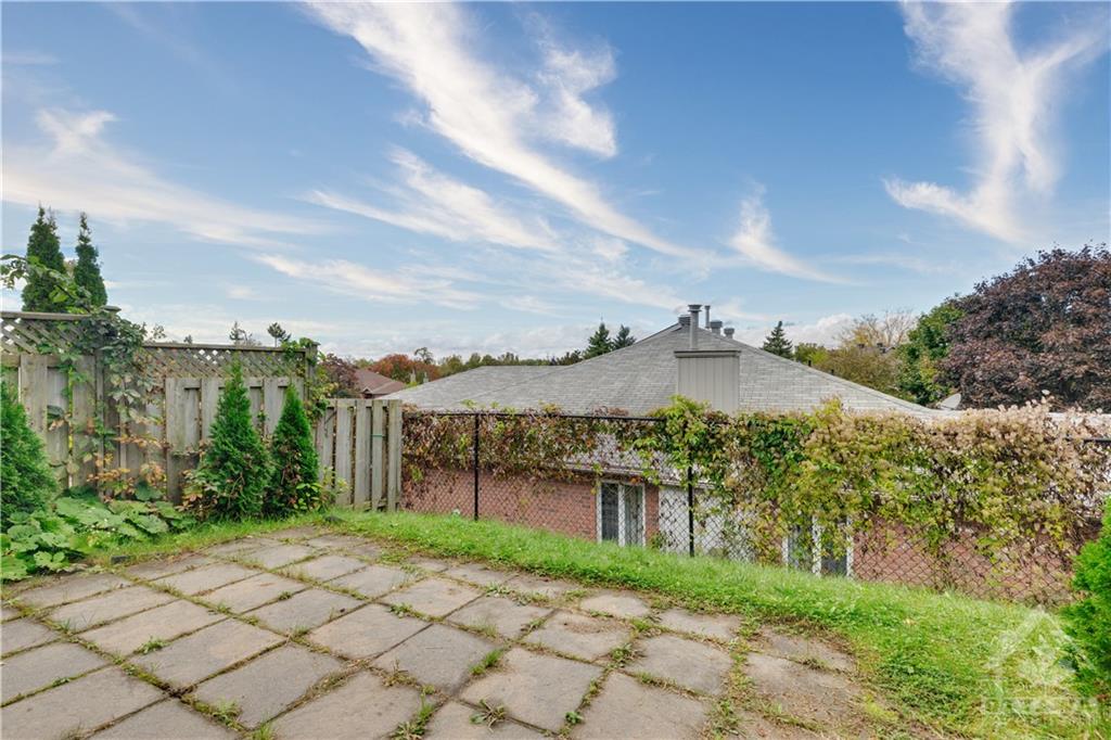121 KIMBERWICK Crescent
