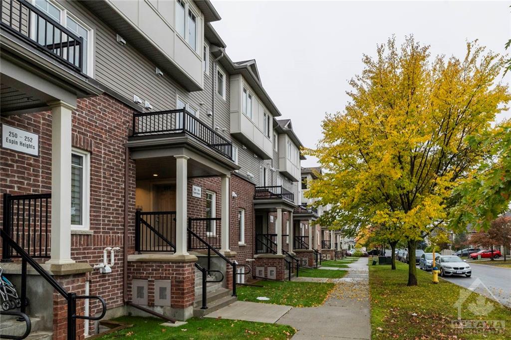 262 ESPIN Heights