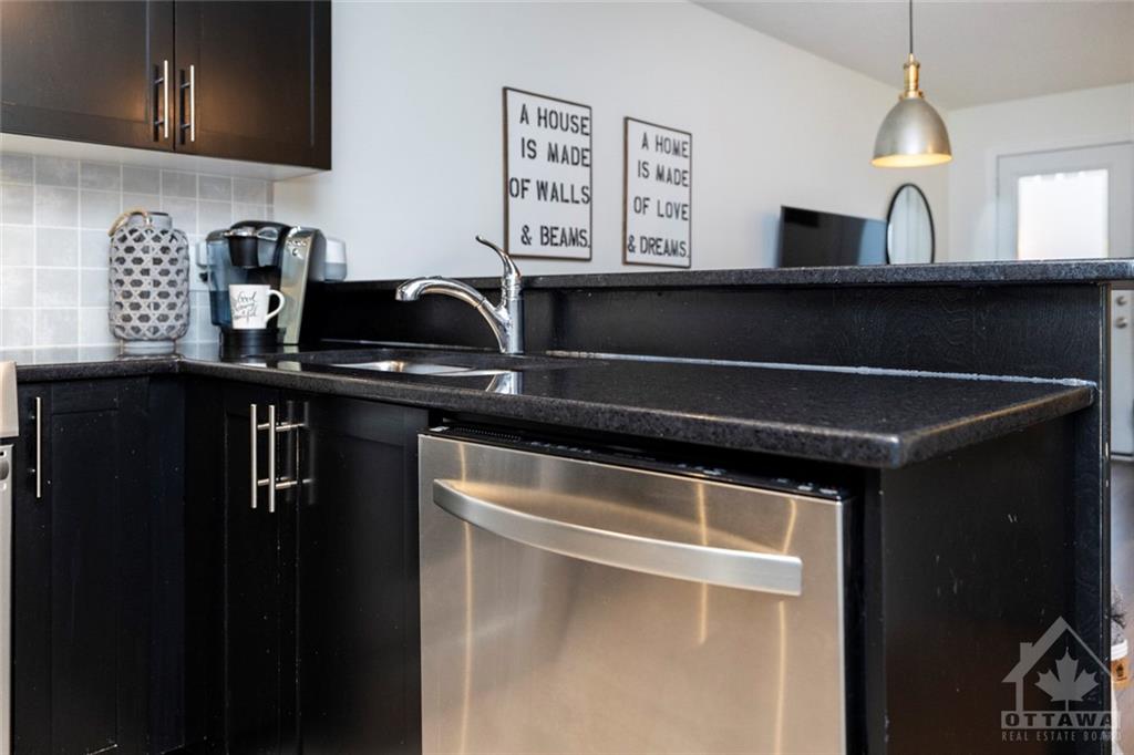 262 ESPIN Heights