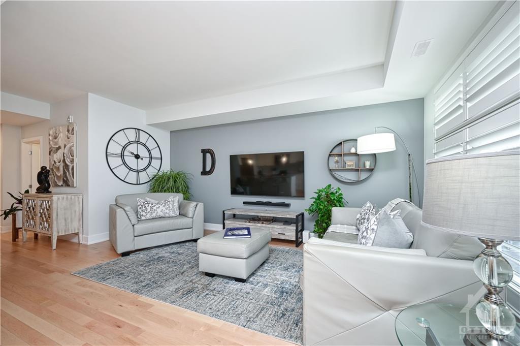 315 ELIZABETH COSGROVE Private, #104