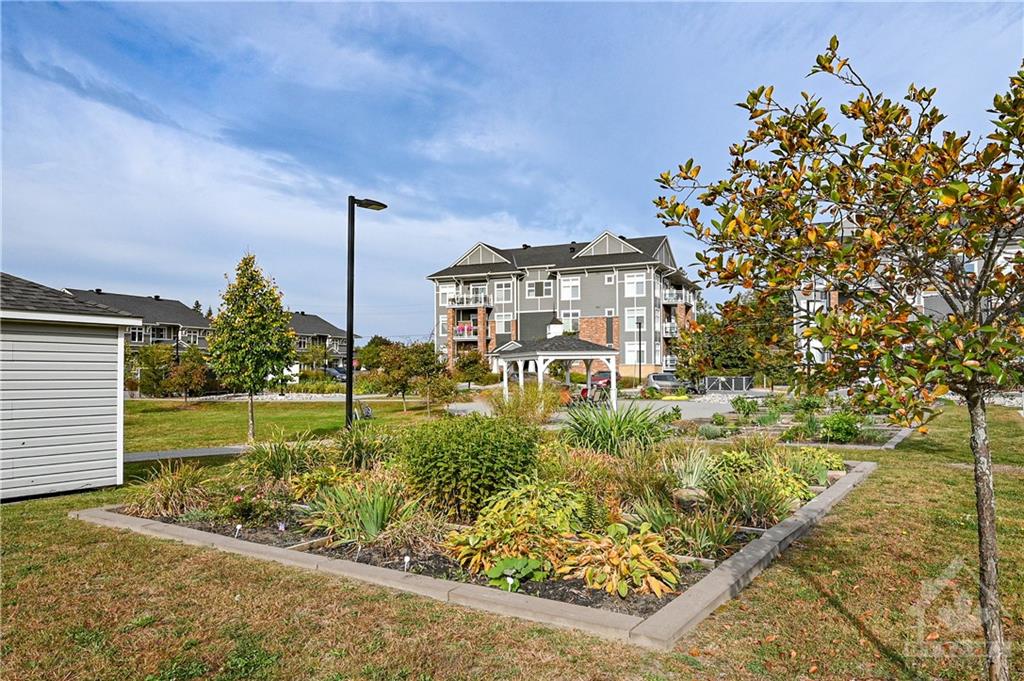 315 ELIZABETH COSGROVE Private, #104