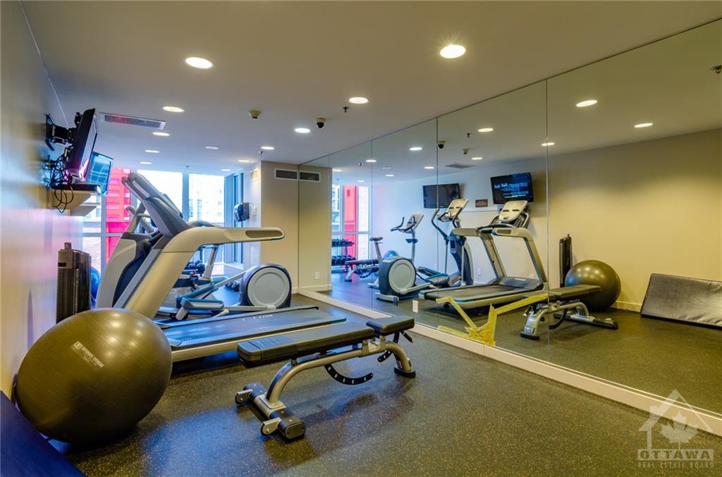 324 LAURIER Avenue W, #1913