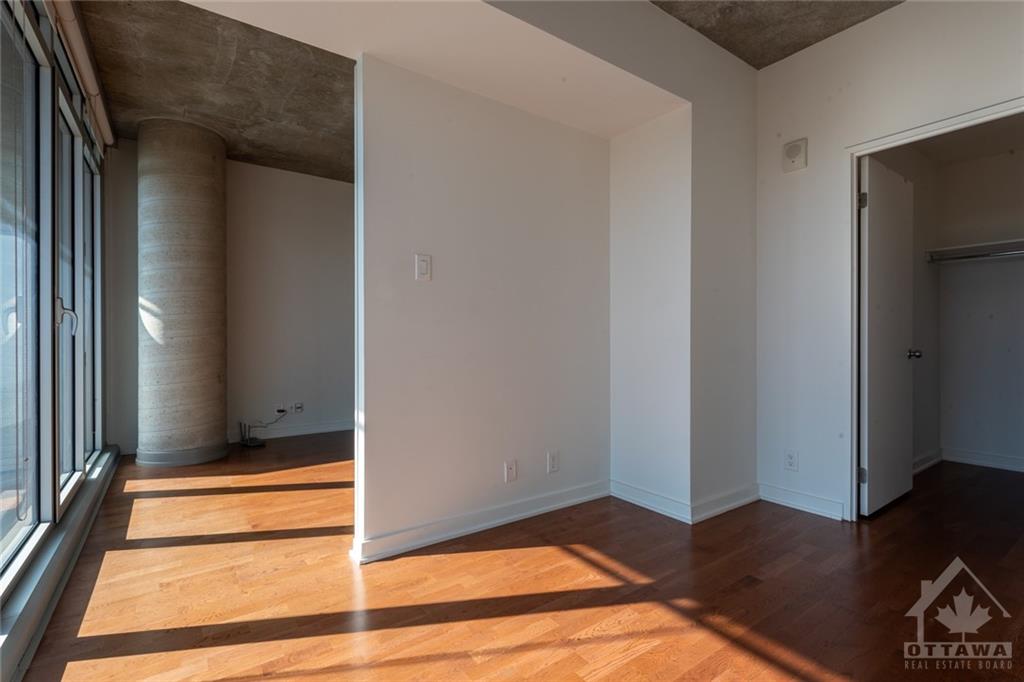 324 LAURIER Avenue W, #1913