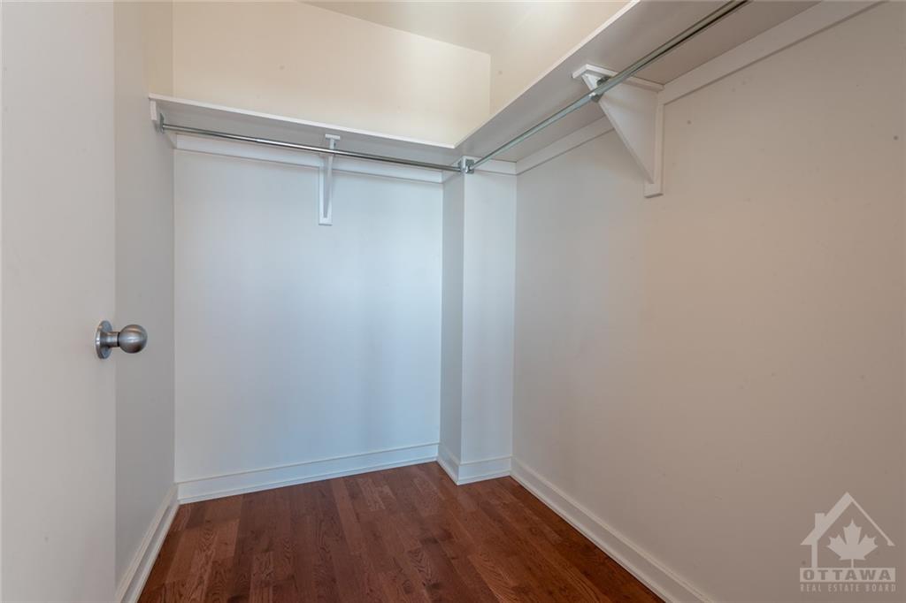 324 LAURIER Avenue W, #1913