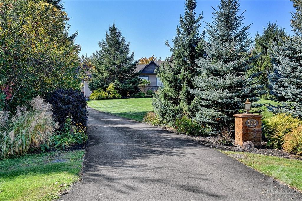 375 RIDGESIDE FARM Drive