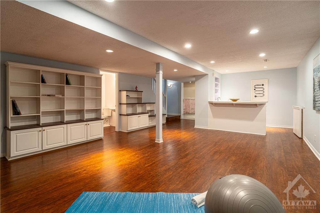 11 DOSSETTER Way