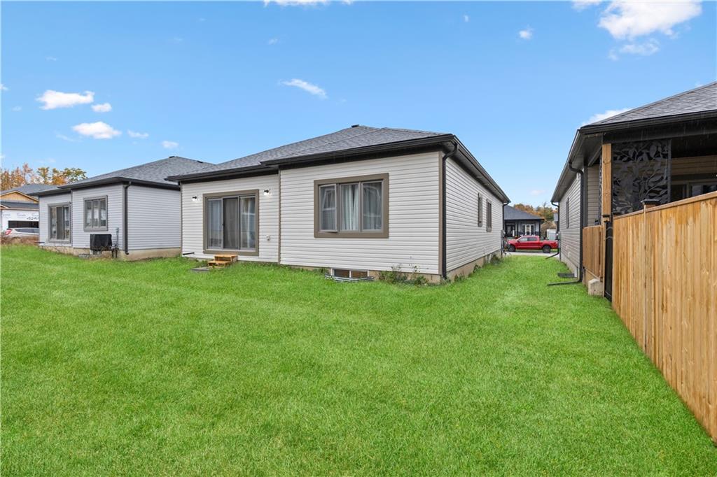 202 DOWSLEY Crescent
