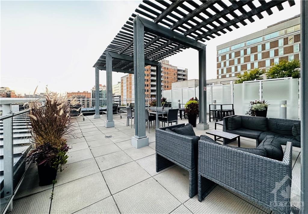 324 LAURIER Avenue W, #1807