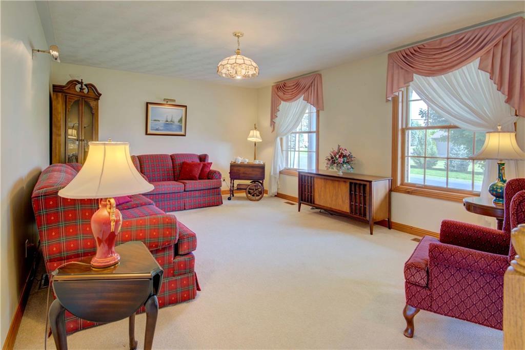 10 LAYNG Drive