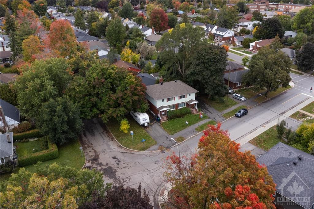 2012-2014 SAUNDERSON Drive