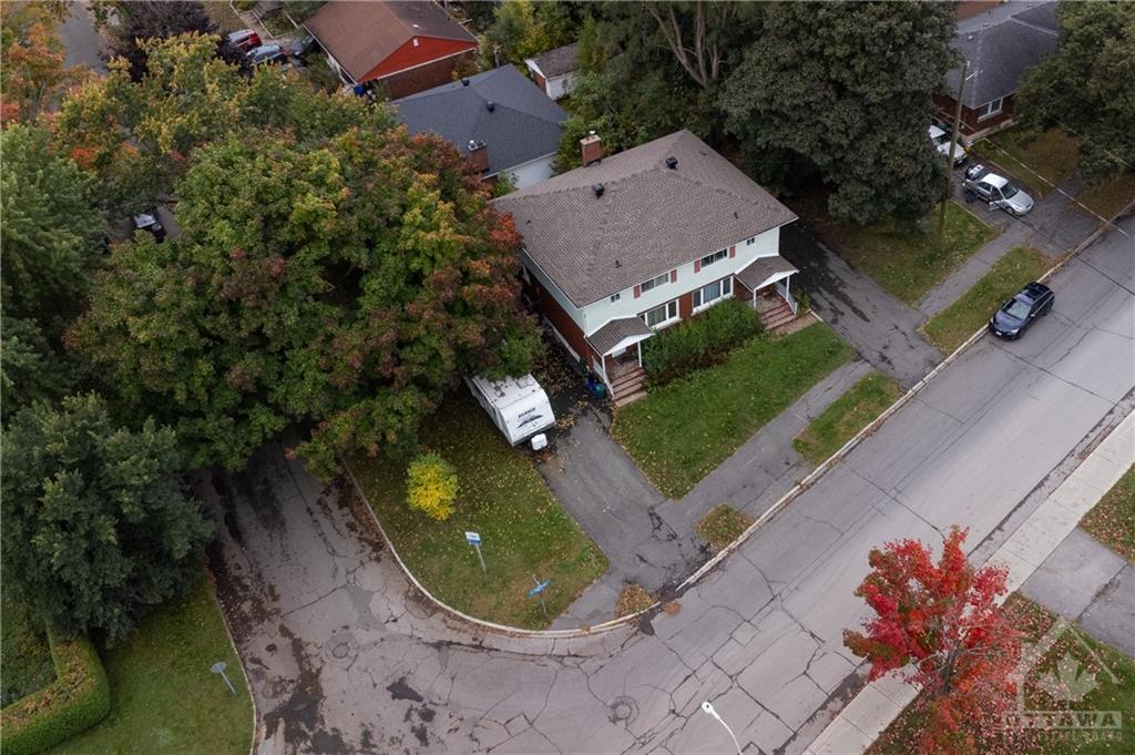 2012-2014 SAUNDERSON Drive