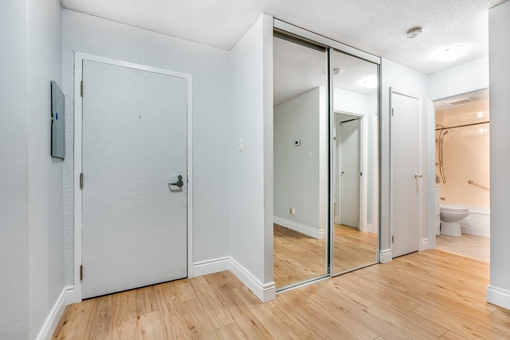 118 FOURTH Street E, #302