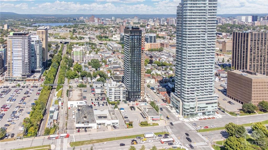 805 CARLING Avenue, #2702