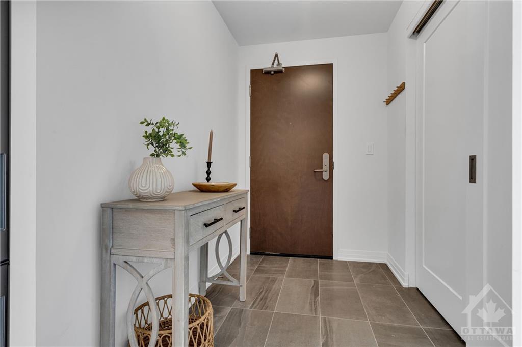 805 CARLING Avenue, #2702
