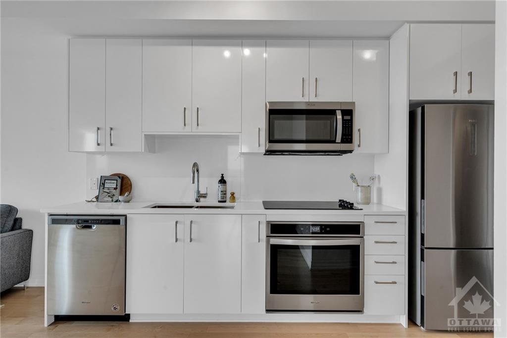 805 CARLING Avenue, #2702