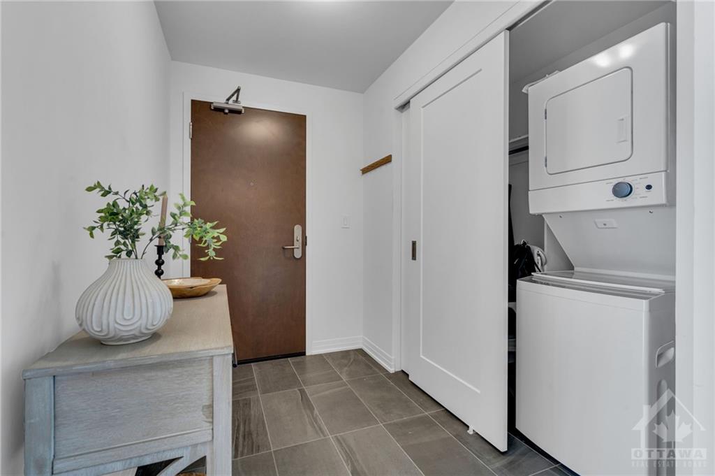 805 CARLING Avenue, #2702