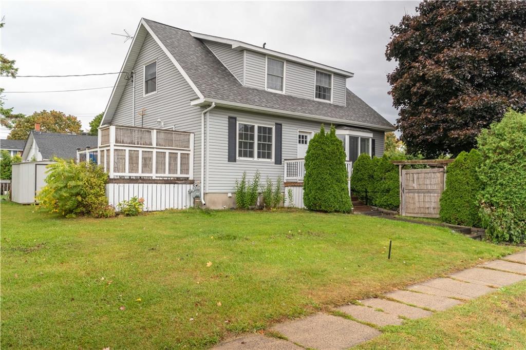 2 SAUNDERS Avenue