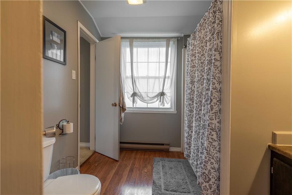 2 SAUNDERS Avenue