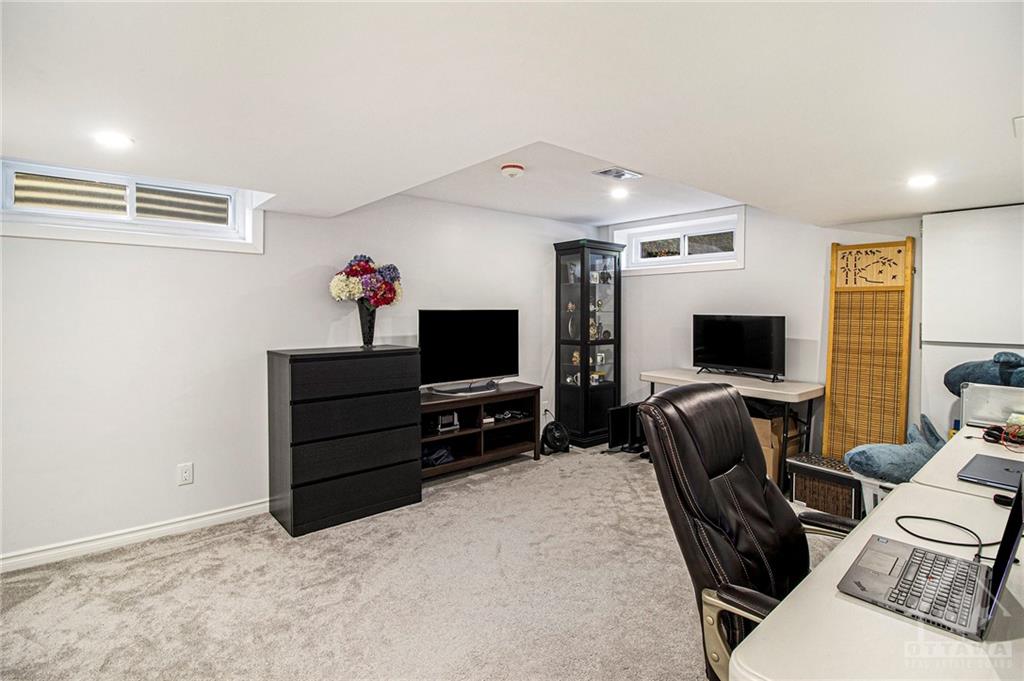 1357 FONTENAY Crescent