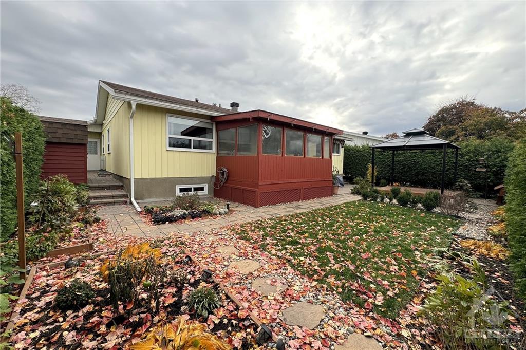 1357 FONTENAY Crescent