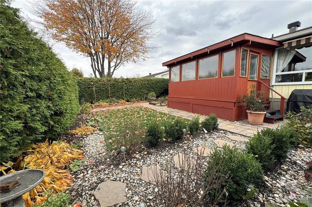 1357 FONTENAY Crescent