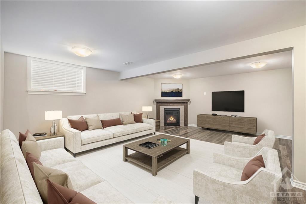 32 CENTO Way