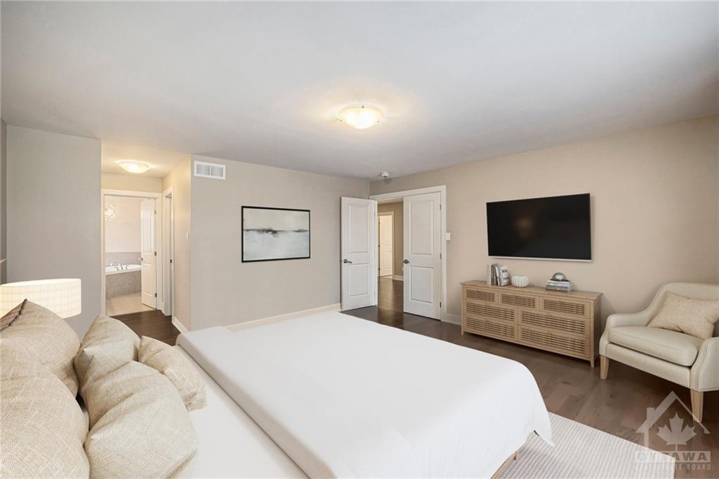 32 CENTO Way