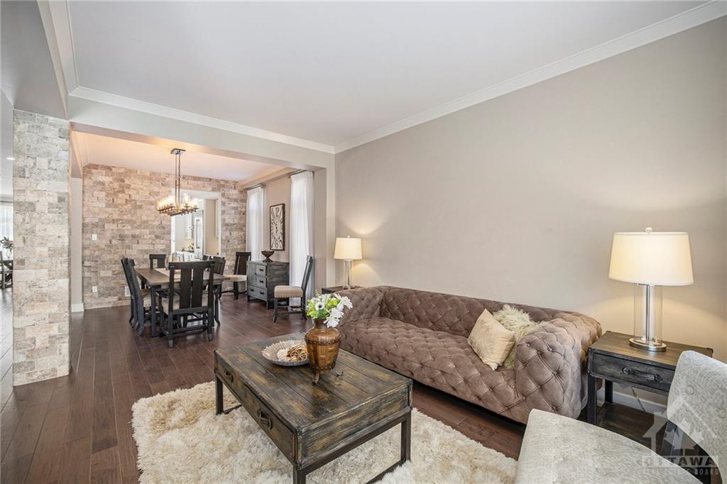 32 CENTO Way